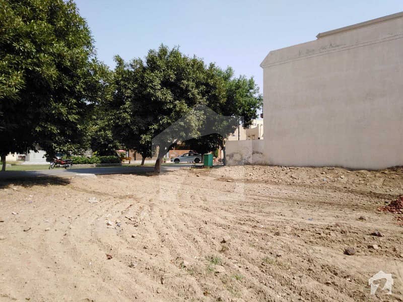 10 Marla Plot For Sale In Aa Block Of Bahria Town Lahore