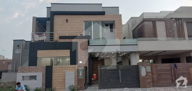 7 marla house for sale ideal location dha phase 6 brand new