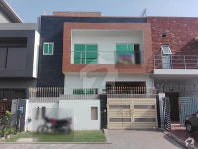 A Beautifully Built House At Good Location A Beautifully Built House At Good Location