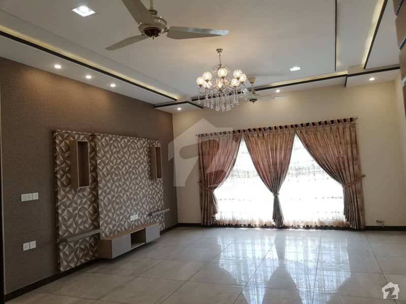 House Is Available For Sale In DC Colony