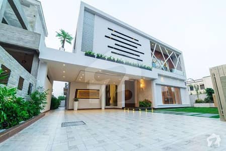 MALAYSIAN STYLE CORNER 1 Kanal 5 Beds Cottage Available For Sale In Bahria Town MALAYSIAN STYLE CORNER 1 Kanal 5 Beds Cottage Available For Sale In Bahria Town
