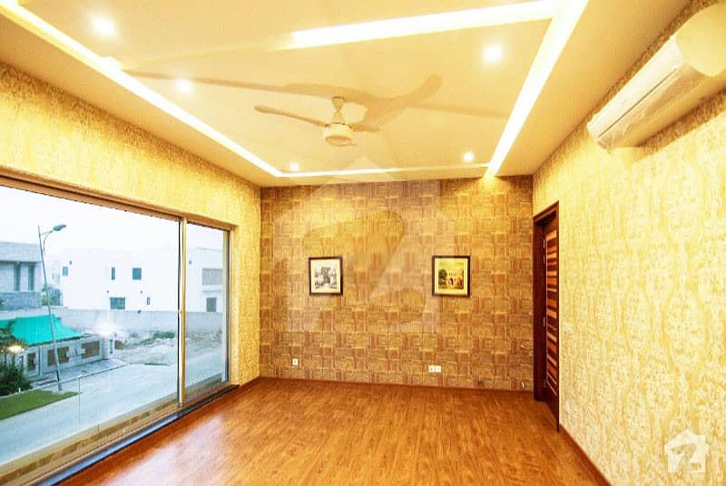 EXTRA ORDINARY 1 Kanal 5 Beds Cottage Available For Sale In Bahria Town EXTRA ORDINARY 1 Kanal 5 Beds Cottage Available For Sale In Bahria Town