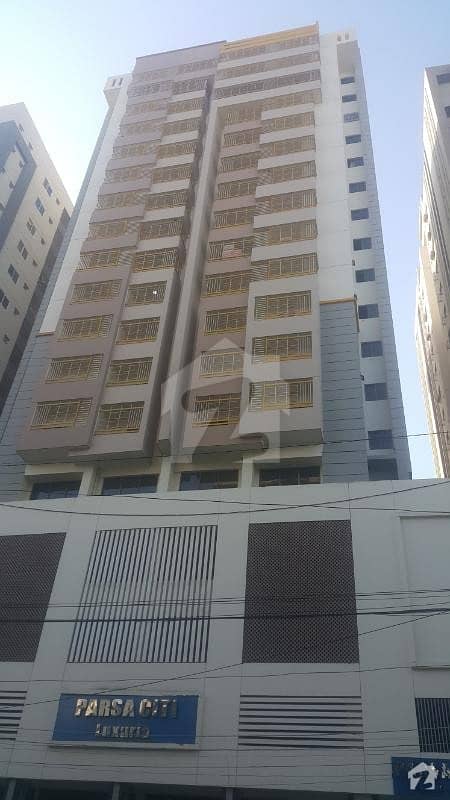 خالد بِن ولید روڈ کراچی میں 4 کمروں کا 11 مرلہ فلیٹ 1.1 لاکھ میں کرایہ پر دستیاب ہے۔