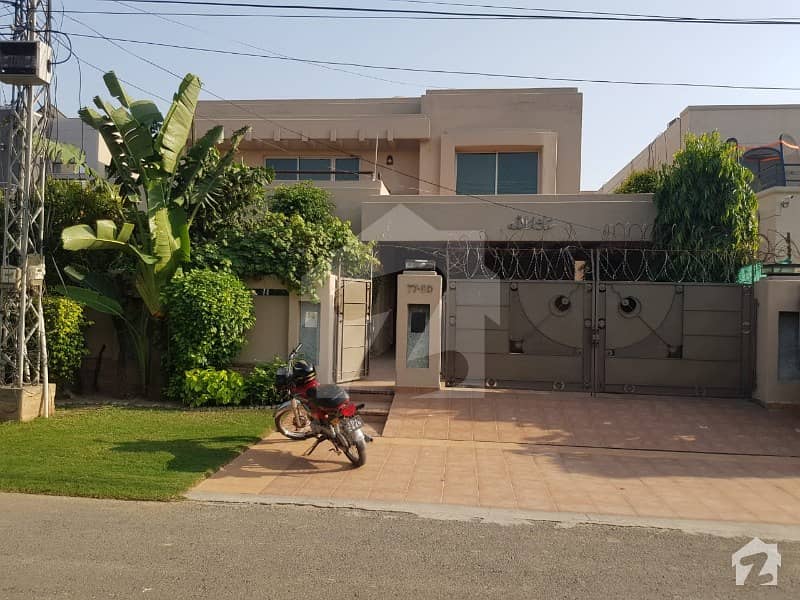 1 Kanal House Is Available For Rent Located In Phase 4 Block DD Dha Defence