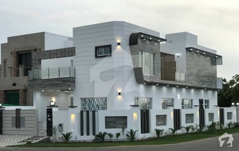 10 Marla Corner Bungalow For Sale Near Facing Park And Commercial 70 Ft Road 10 Marla Corner Bungalow For Sale Near Facing Park And Commercial 70 Ft Road