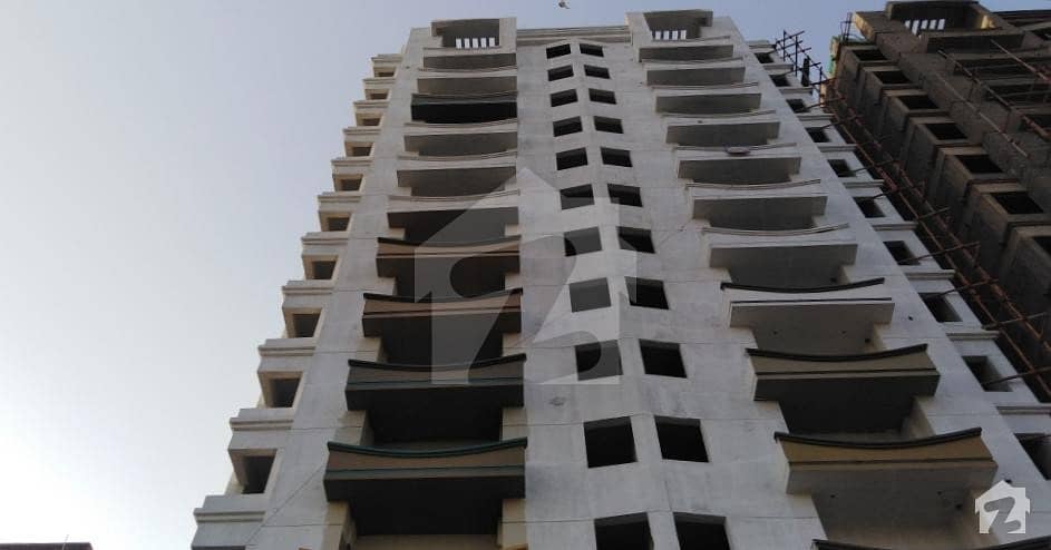 سکیم 33 کراچی میں 3 کمروں کا 8 مرلہ فلیٹ 85 لاکھ میں برائے فروخت۔