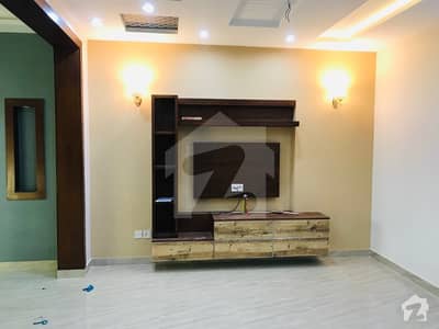 Brand New 5 Bed House Available for Rent Brand New 5 Bed House Available for Rent