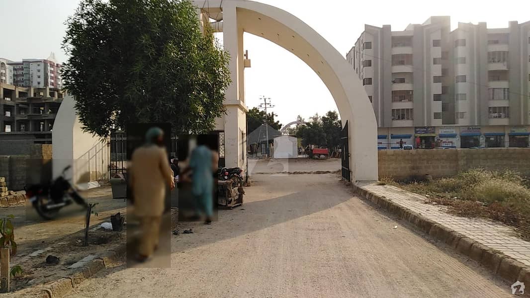 ہنسا سوسائٹی سکیم 33 کراچی میں 5 مرلہ رہائشی پلاٹ 1 کروڑ میں برائے فروخت۔