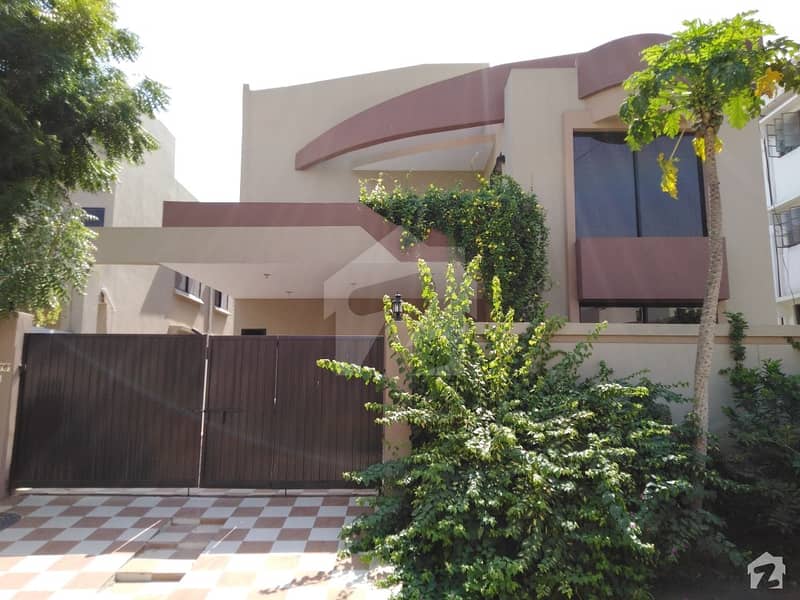 نیوی ہاؤسنگ سکیم کارساز - فیز 3 نیوی ہاؤسنگ سکیم کارساز کراچی میں 5 کمروں کا 14 مرلہ مکان 1.59 لاکھ میں کرایہ پر دستیاب ہے۔