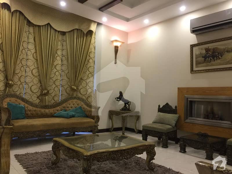 ڈی ایچ اے فیز 5 - بلاک جی فیز 5 ڈیفنس (ڈی ایچ اے) لاہور میں 6 کمروں کا 1 کنال مکان 4.95 کروڑ میں برائے فروخت۔
