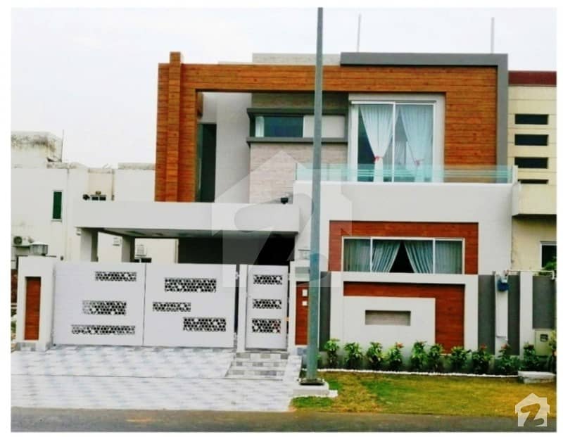10 Marla Stylish 3 Months Used Beautiful Bungalow For Rent in DHA Phase 5 Lahore