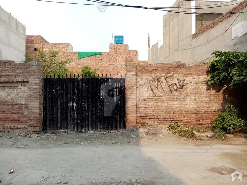 الفیاض کالونی فیصل آباد میں 4 مرلہ دفتر 44 لاکھ میں برائے فروخت۔ الفیاض کالونی فیصل آباد میں 4 مرلہ دفتر 44 لاکھ میں برائے فروخت۔