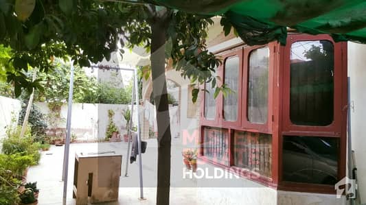 425 Sq Yards Corner West Open Multifamily House Located On A Secure Residential Street 425 Sq Yards Corner West Open Multifamily House Located On A Secure Residential Street