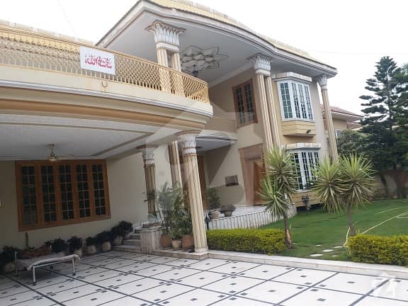 شامی روڈ پشاور میں 6 کمروں کا 2 کنال مکان 13 کروڑ میں برائے فروخت۔