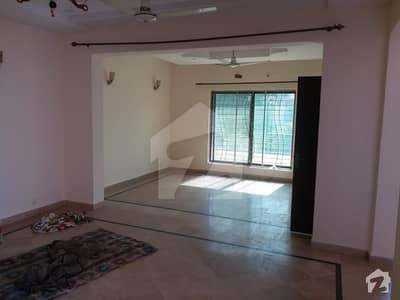 Defence One Kanal Upper Portion For Rent In Dha Phase 4 Defence One Kanal Upper Portion For Rent In Dha Phase 4