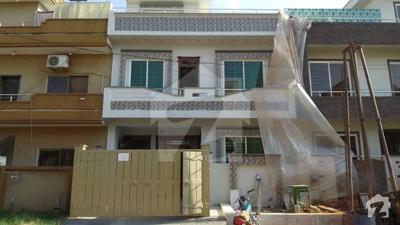 Brand New 25 x 40 Beautifully House For Sale In G 13