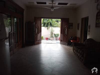 11 Marla Corner Single Storey House For Sale 11 Marla Corner Single Storey House For Sale