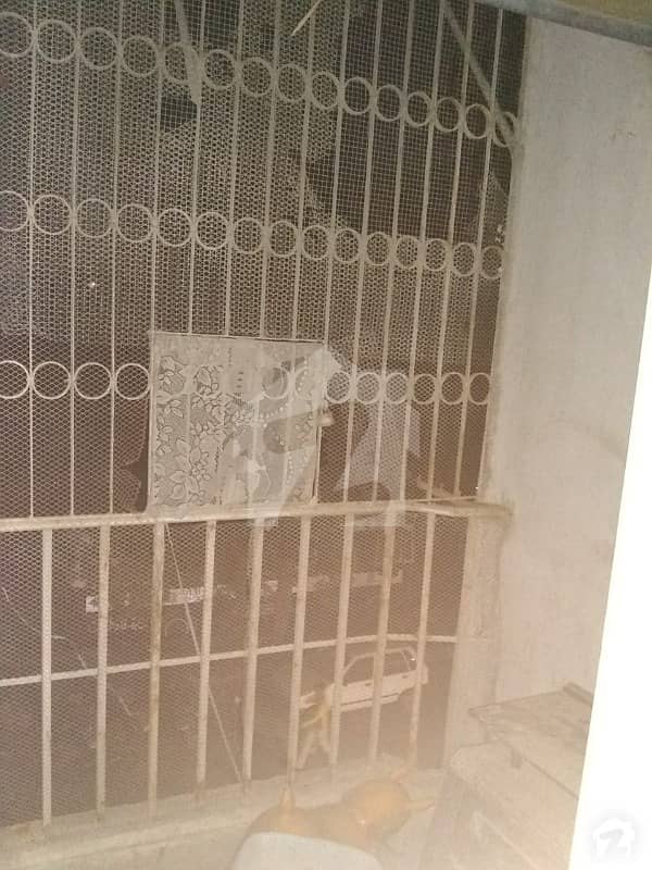 نارتھ کراچی - سیکٹر 11-C / 2 نارتھ کراچی کراچی میں 2 کمروں کا 4 مرلہ فلیٹ 38 لاکھ میں برائے فروخت۔