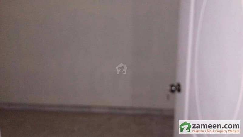 Upper Portion Available For Sell in Mehmoodabad Upper Portion Available For Sell in Mehmoodabad