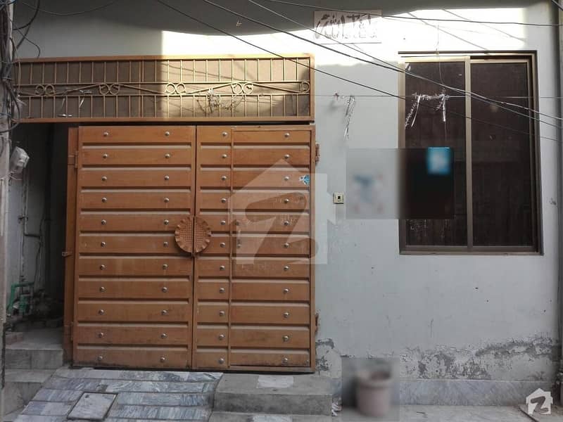 گرین ٹاؤن لاہور میں 4 کمروں کا 5 مرلہ مکان 65 لاکھ میں برائے فروخت۔