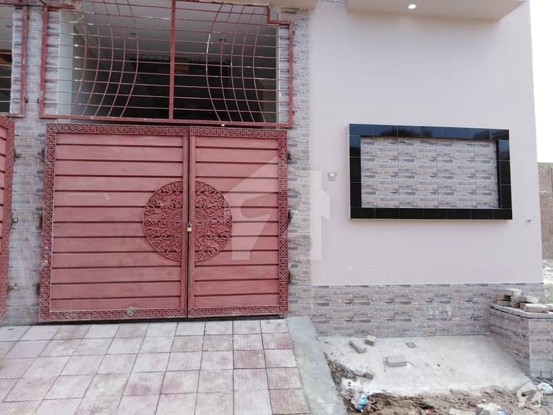 مسلم ٹاؤن بہاولپور میں 4 کمروں کا 5 مرلہ مکان 60 لاکھ میں برائے فروخت۔