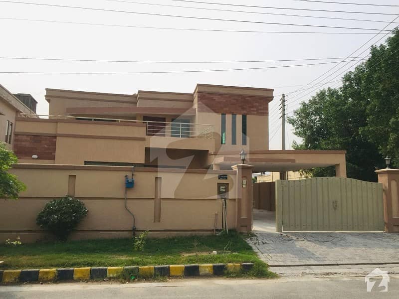 Samar Associates Offer One Kanal Corner House For Rent In Paf Falcon Complex Gulberg iii Lahore