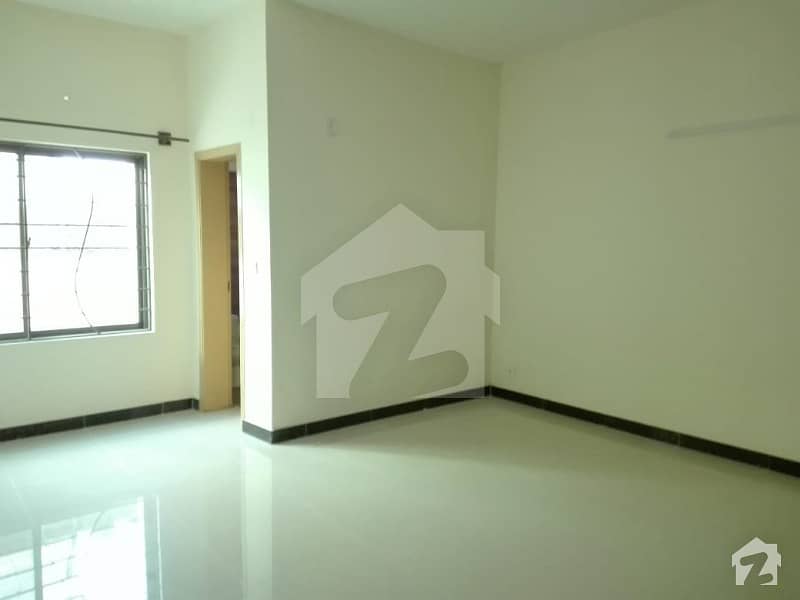 4 Bed House Is Available For Sale In Askari 14