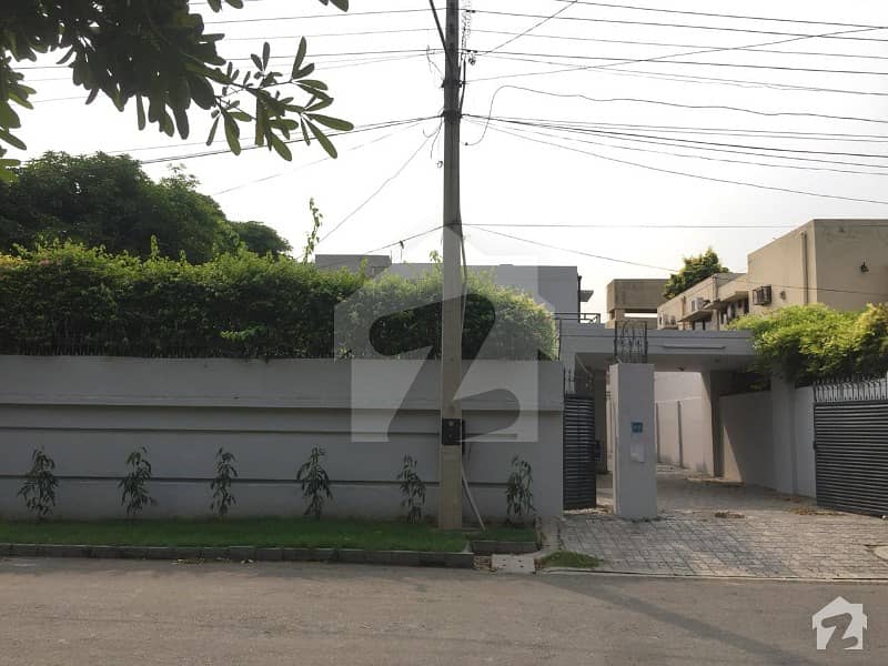 Samar Associates Offers One Kanal Corner IH House For Rent In Paf Falcon Complex Gulberg 3 Lahore