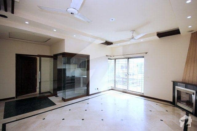 1 Kanal Upper Portion for Rent in State life