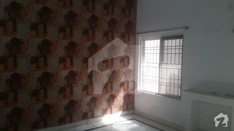 Prime Location 1 Kanal Beautiful Upper Portion For Rent In Dha Phase 4 Block Cc