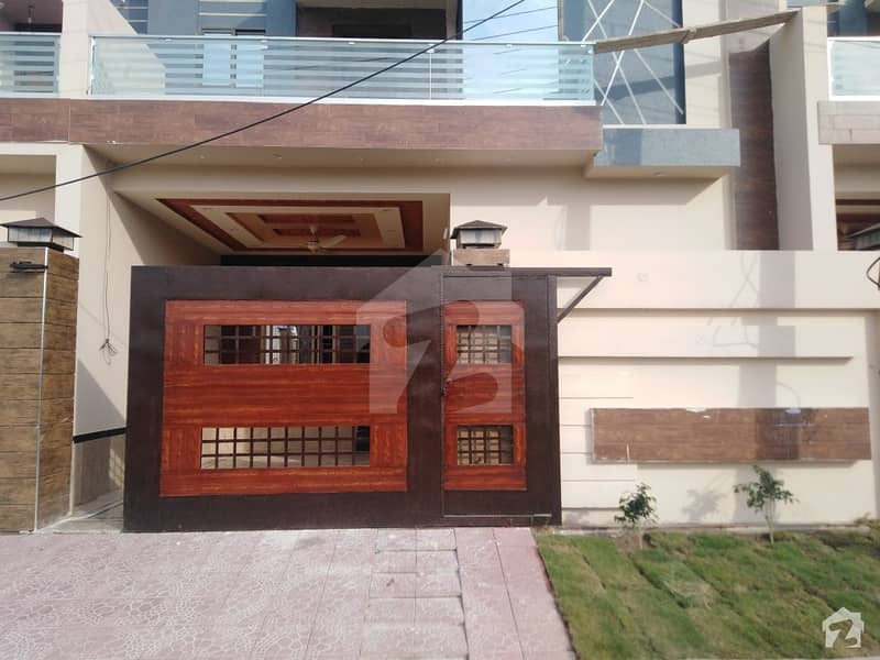 ایم بی ولاز کشمیر روڈ سیالکوٹ میں 5 مرلہ مکان 1.25 کروڑ میں برائے فروخت۔