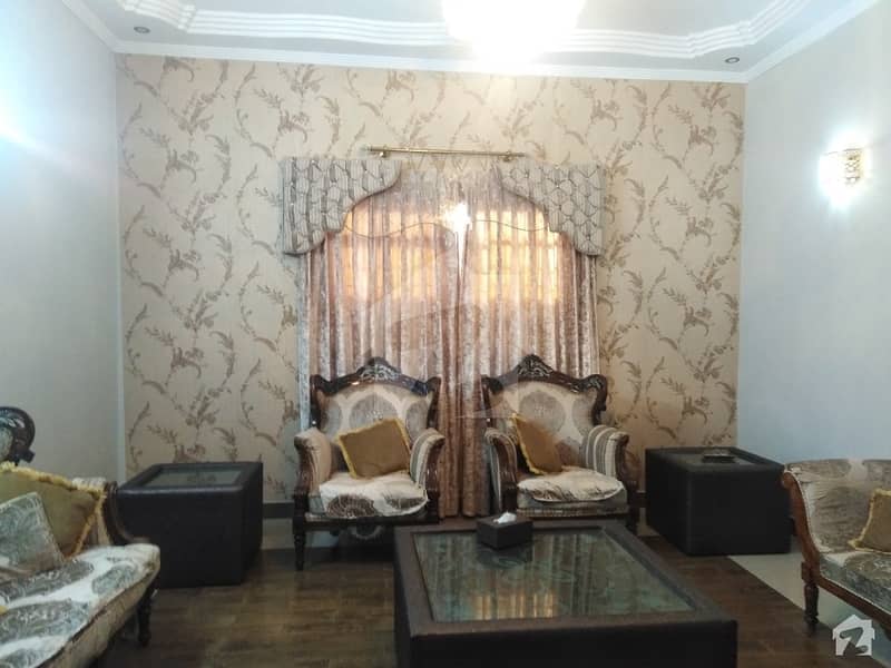 ڈی ایچ اے فیز 7 ایکسٹینشن ڈی ایچ اے ڈیفینس کراچی میں 4 کمروں کا 6 مرلہ مکان 4.35 کروڑ میں برائے فروخت۔