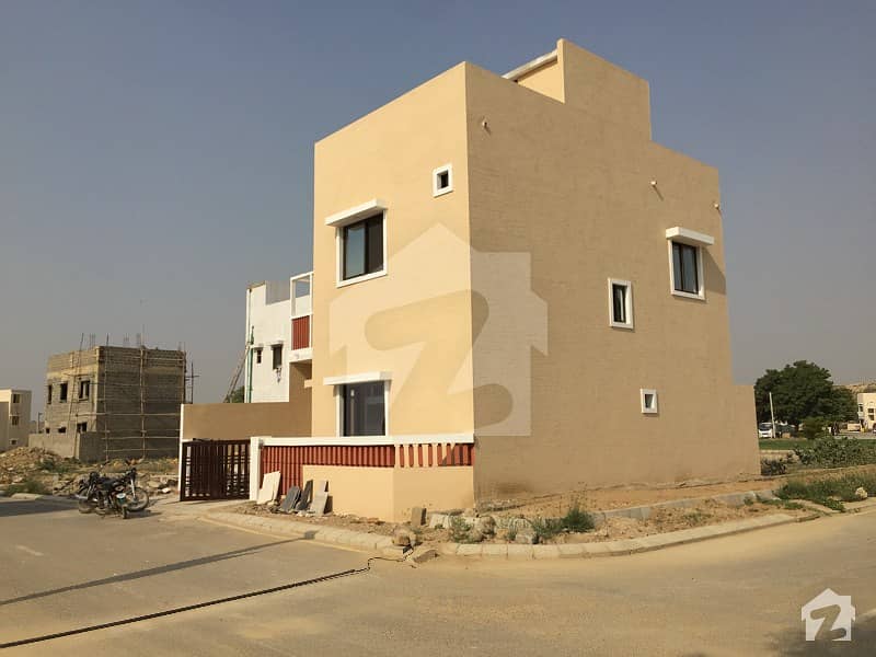 نیا ناظم آباد کراچی میں 5 کمروں کا 5 مرلہ مکان 1.6 کروڑ میں برائے فروخت۔
