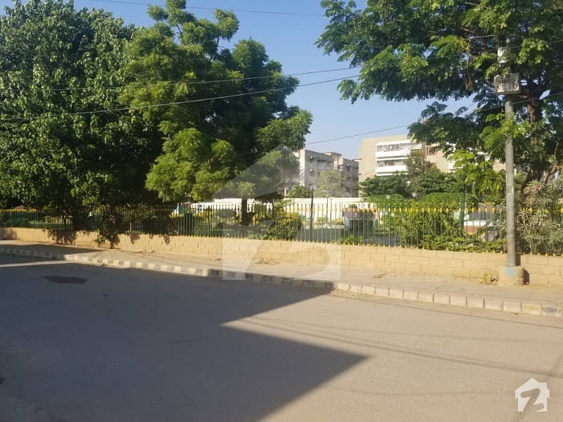 230 Square Yards Bungalow For Sale Near National Stadium And Bait Ul Mukarram Masjid Gated Society