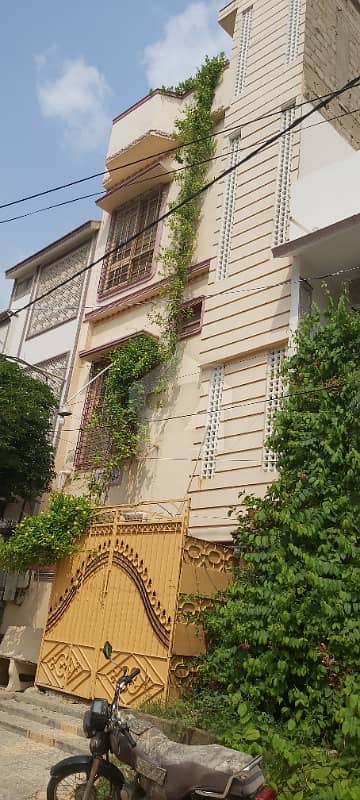 گلستانِِ جوہر ۔ بلاک 14 گلستانِ جوہر کراچی میں 4 کمروں کا 2 مرلہ مکان 1.15 کروڑ میں برائے فروخت۔