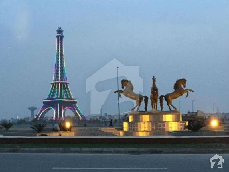 Facing Park Plus Corner Side Plot Available for Sale in Bahria TOwn Lahore