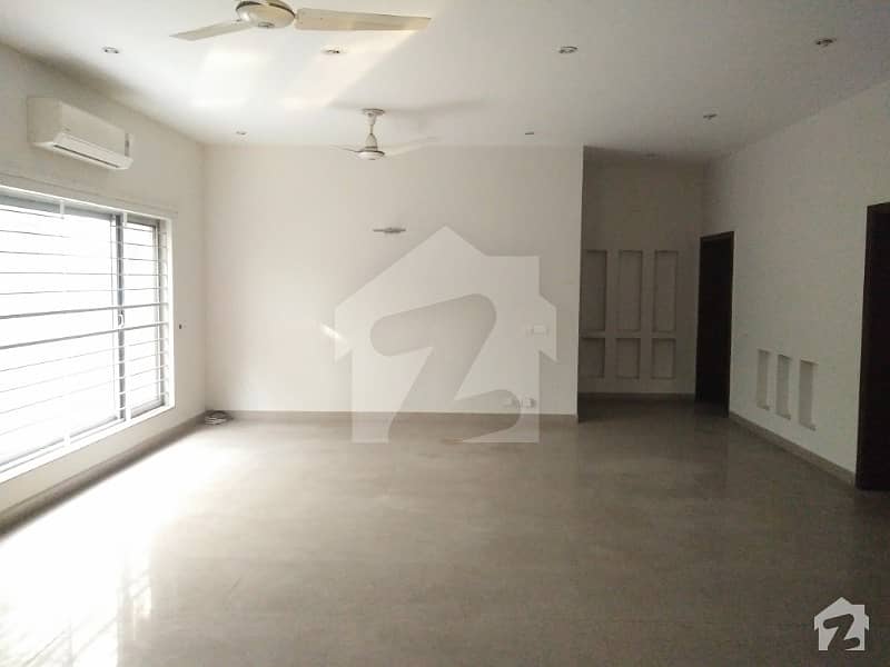 1 Kanal Brand new House For Sale With Reasonable Demand