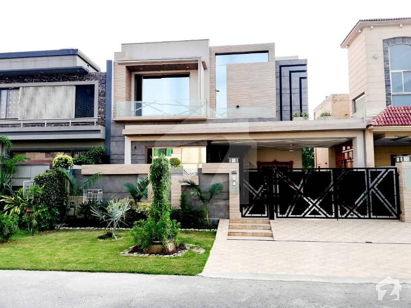 Mahzar Munir Design 10 Marla Brand New Bungalow For Sale