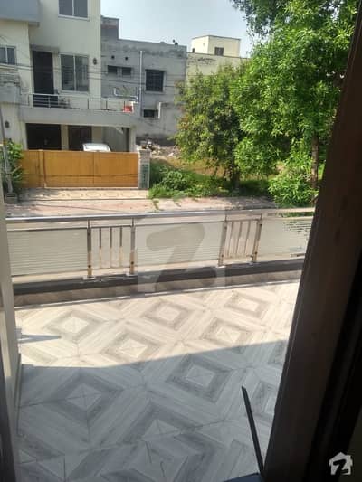 10 Marla Beautiful Like Brand New Non Furnished House At Ideal Location Is Available For Rent In Janiper Block 10 Marla Beautiful Like Brand New Non Furnished House At Ideal Location Is Available For Rent In Janiper Block
