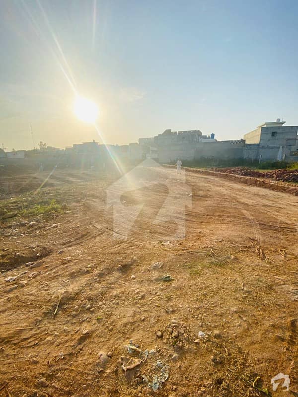 4 Marla Plot For Sale In New Lalazar
