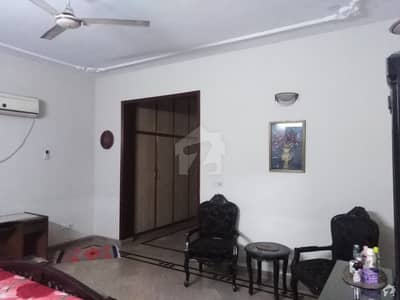 15 Marla Upper Portion Is Available For Rent 15 Marla Upper Portion Is Available For Rent