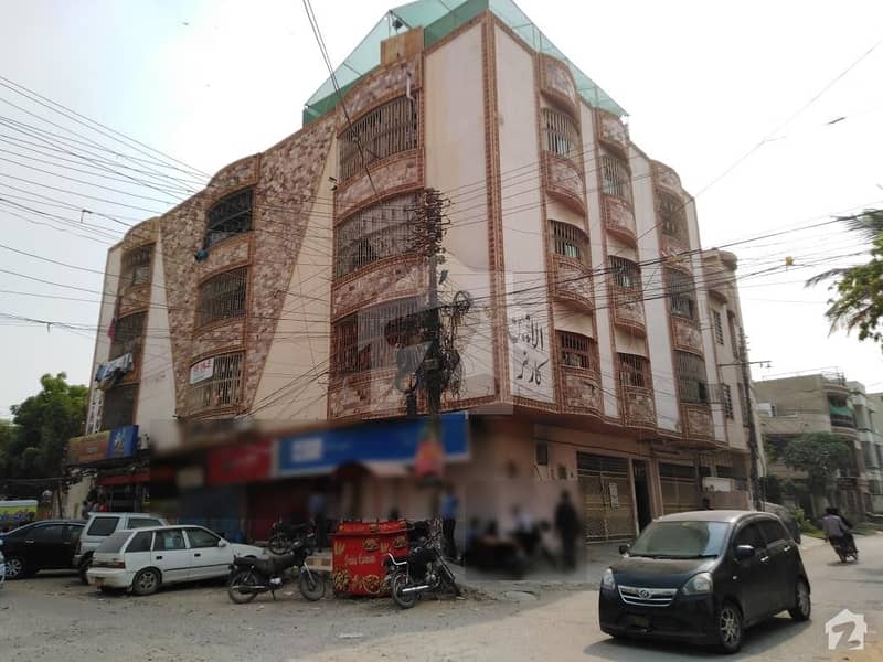 گلشنِ اقبال ٹاؤن کراچی میں 2 کمروں کا 4 مرلہ فلیٹ 1 کروڑ میں برائے فروخت۔