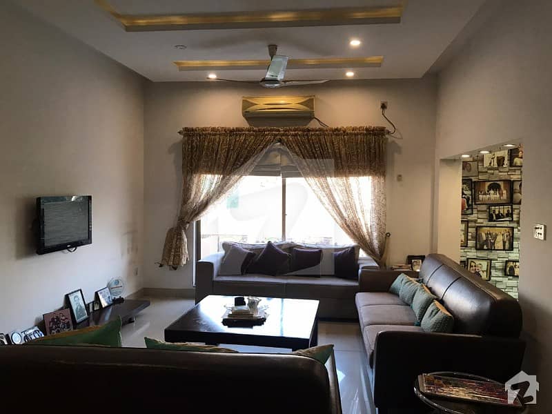 Corner 10 Marla 04 Bed House Available FOr Sale In Askari 11 Sector A