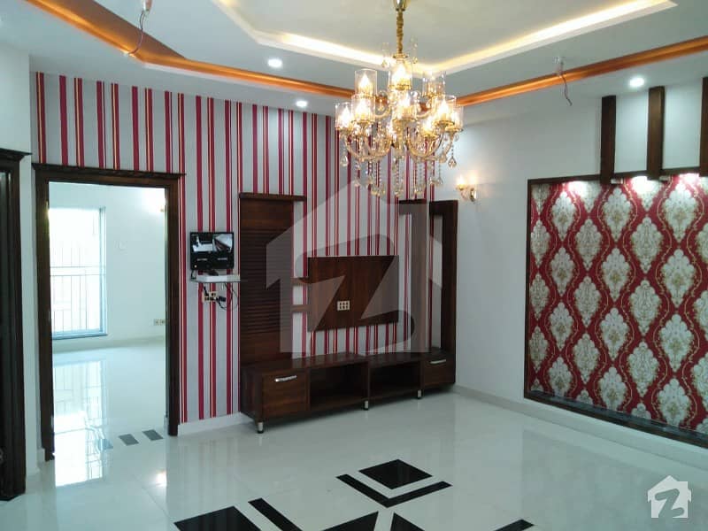 HOT OFFER 10 MARLA BRAND NEW OUTCLASS DOUBLE UNIT HOUSE in WAPDA TOWN BLOCK N3