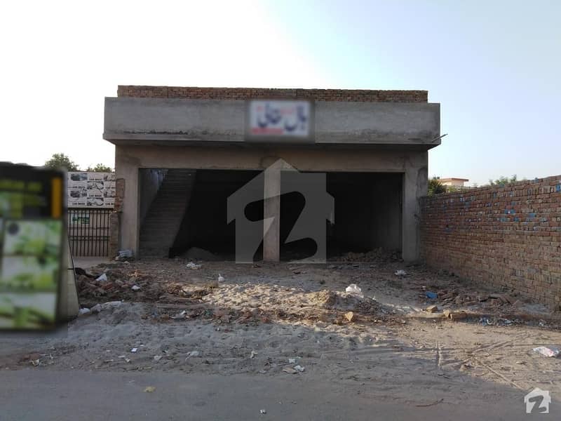 10 Marla Commercial Single Storey Building For Rent 10 Marla Commercial Single Storey Building For Rent