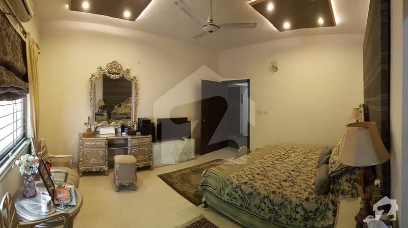 17 Marla 4 Beds Brig House For Sale Near To Park In Sector F Askari X Airport Road Lahore Cantt