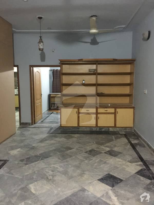 4 Marla Lower Portion For Rent Near To Emporium Mall For Bachelors  Office