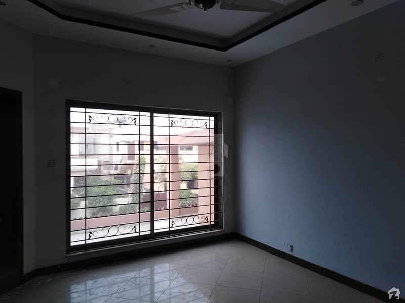 2 Kanal House Is Available For Rent 2 Kanal House Is Available For Rent