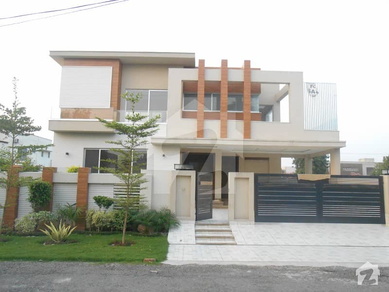 B Block One Kanal Luxury Bungalow For Sale At State Life