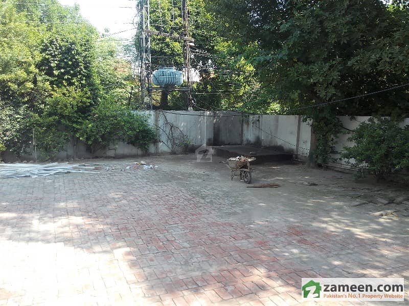 Gulberg  10 Kanal House For Sale Near Jail Road Lahore